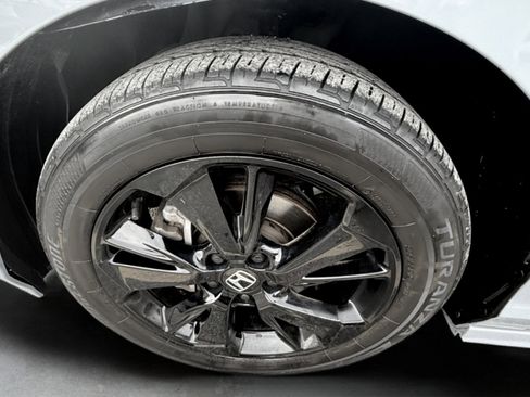 Used 2023 Honda Odyssey Sport image 14