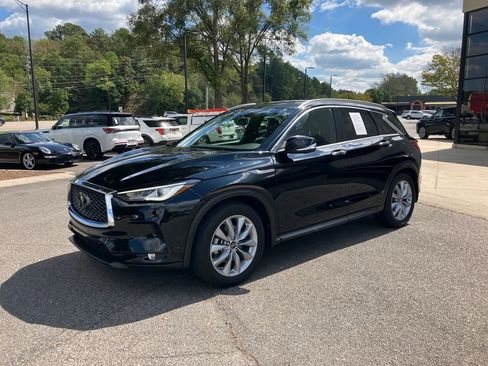 Certified 2022 INFINITI QX50 Essential image 5