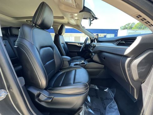 Used 2020 Ford Escape SE Sport AWD/4WD image 38