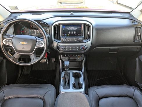 Used 2022 Chevrolet Colorado LT w/ Luxury Package image 15