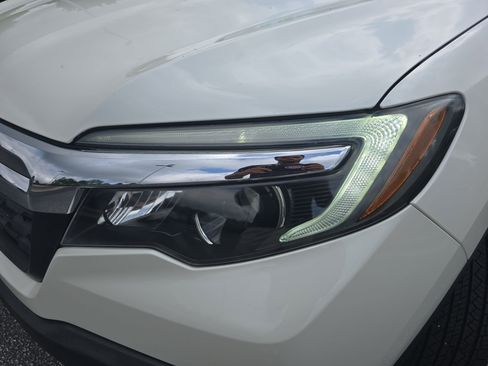 Used 2017 Honda Ridgeline RTL-T image 29