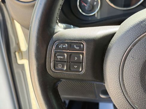 Used 2015 Jeep Wrangler Sport AWD/4WD image 29