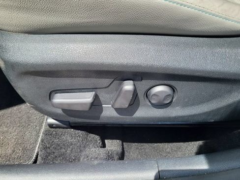 Used 2019 Kia Niro Touring FWD image 22