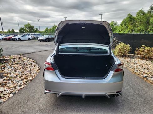 Used 2024 Toyota Camry SE image 18