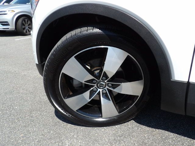 Used 2019 Volvo XC40 T5 Momentum AWD/4WD image 29