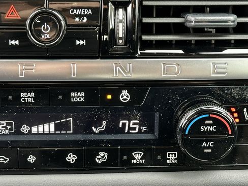 New 2026 Nissan Pathfinder SL w/ SL Premium Package image 19