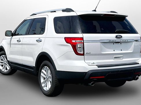Used 2011 Ford Explorer XLT w/ 202A Rapid Spec Order Code FWD image 10