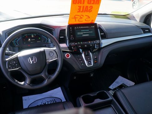 Certified 2023 Honda Odyssey EX-L image 11