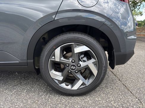 Certified 2025 Hyundai Venue Limited image 22