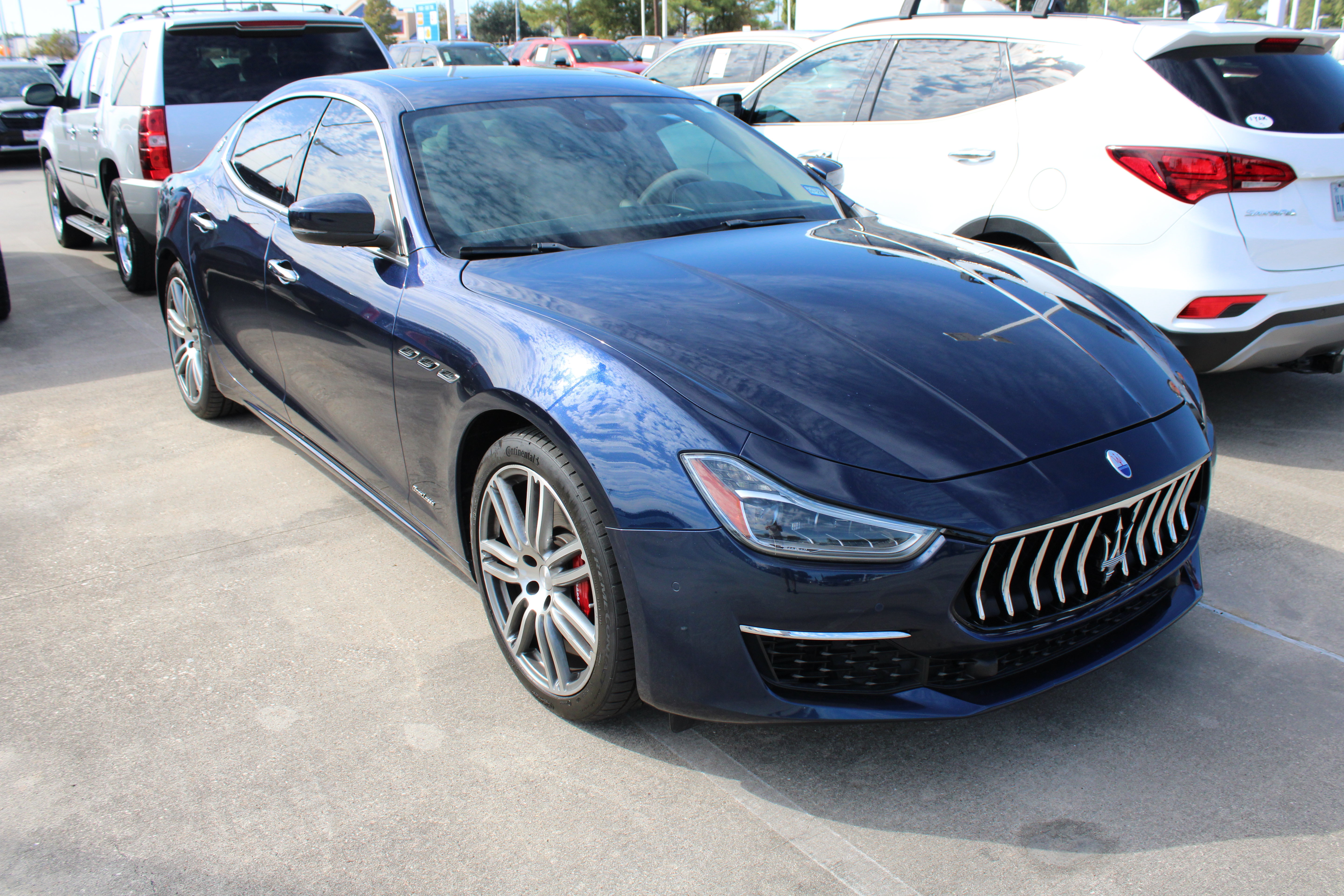 Used 2019 Maserati Ghibli GranLusso RWD image 2