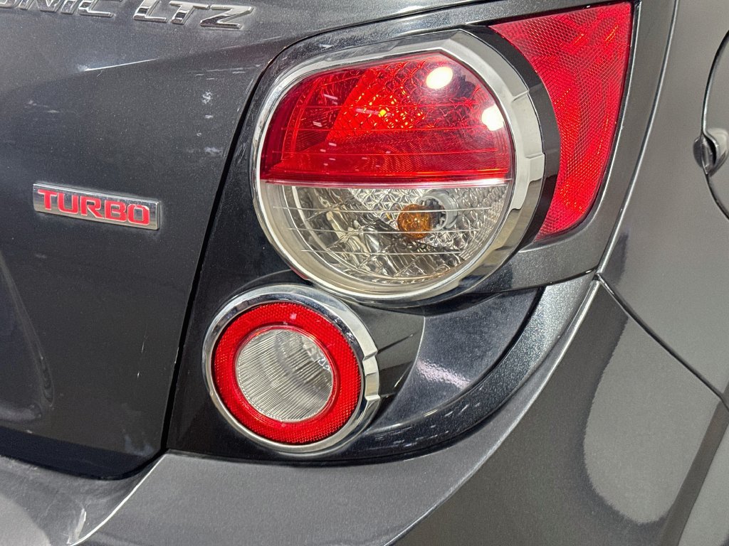 Used 2015 Chevrolet Sonic LTZ FWD image 30