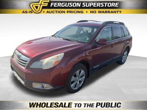 Used 2011 Subaru Outback 2.5i Limited image 9