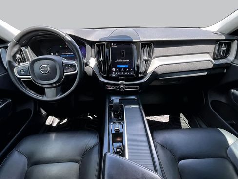 Used 2024 Volvo XC60 B5 Core AWD/4WD image 16
