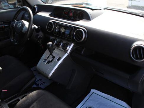 Used 2009 Scion xB image 24