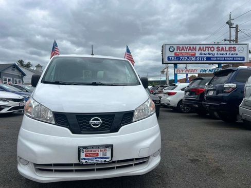 Used 2021 Nissan NV200 S w/ Back Door Glass Package FWD image 3