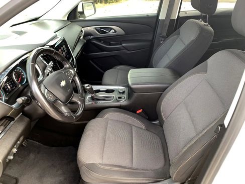 Used 2019 Chevrolet Traverse LT image 24
