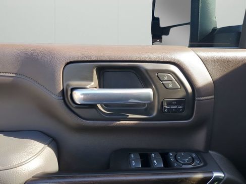 Used 2022 GMC Sierra 2500 Denali w/ Denali Ultimate Package image 27