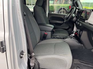 Used 2024 Jeep Wrangler Unlimited AWD/4WD video 3