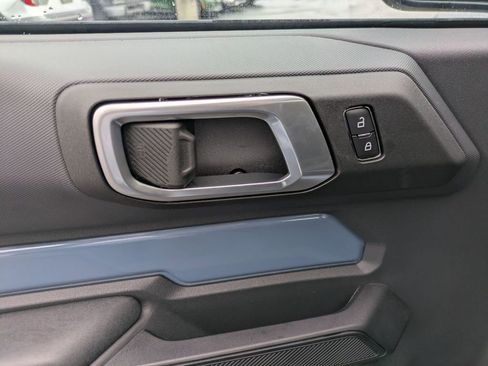 New 2025 Ford Bronco Base image 22