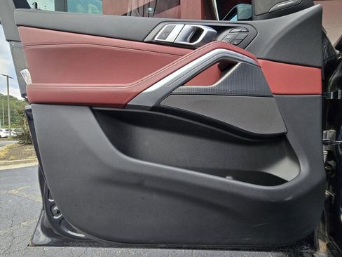 Used 2022 BMW X6 M50i w/ Parking Assistance Package image 14