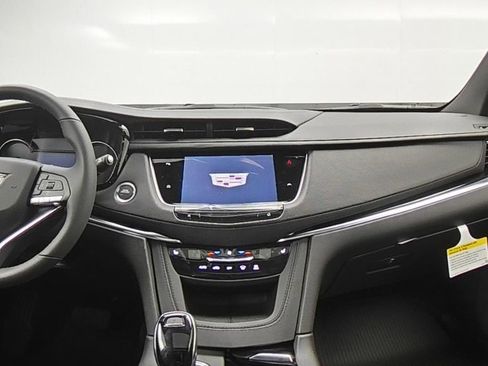 New 2025 Cadillac XT6 Luxury w/ LPO, Floor Liner Package image 10