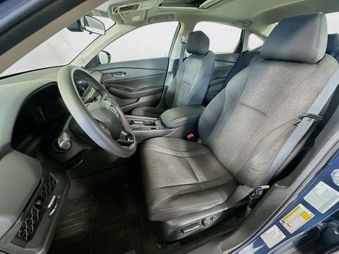 Certified 2023 Honda Accord EX image 28