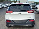 Used 2017 Jeep Cherokee Limited image 6