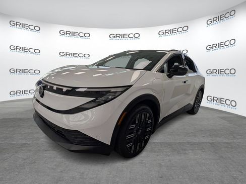 New 2026 Nissan Leaf Platinum+ w/ Cargo Package (Platinum+) FWD image 3