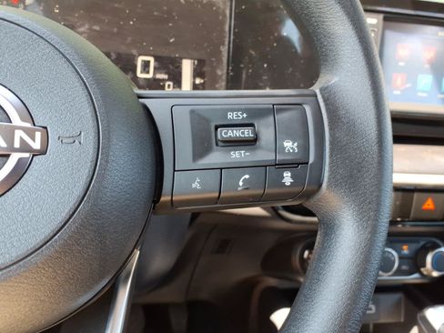 Certified 2025 Nissan Kicks S AWD/4WD image 22
