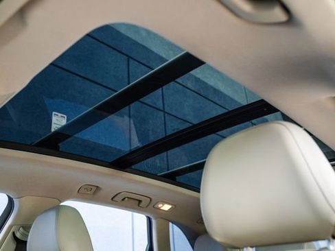 Used 2012 Audi Q5 2.0T Premium Plus w/ Premium Plus Pkg image 60