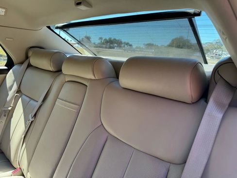 Used 2008 Cadillac DTS Performance image 21