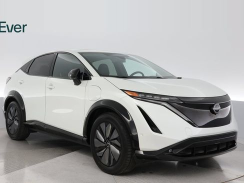 Used 2025 Nissan Ariya Platinum AWD/4WD image 12