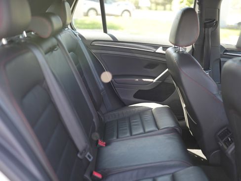 Used 2015 Volkswagen GTI SE w/ Lighting Package (SEL) FWD image 22