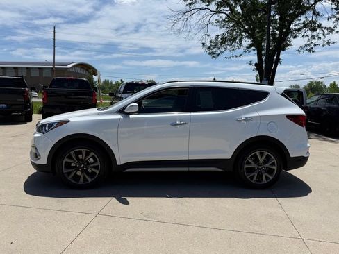 Used 2017 Hyundai Santa Fe Sport AWD/4WD image 7