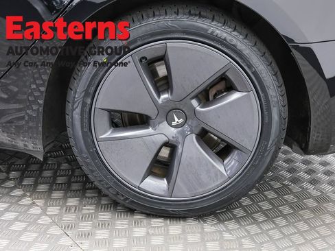 Used 2023 Tesla Model 3 Standard Range RWD image 27