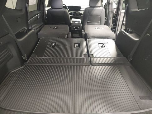 New 2026 Buick Enclave Preferred w/ Power Package FWD image 16