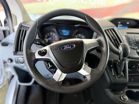 Used 2019 Ford Transit 350 XLT image 18
