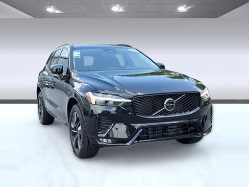 New 2026 Volvo XC60 B5 Plus w/ Climate Package AWD/4WD image 7