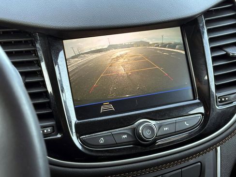 Certified 2022 Chevrolet Trax LT w/ LT Convenience Package image 23