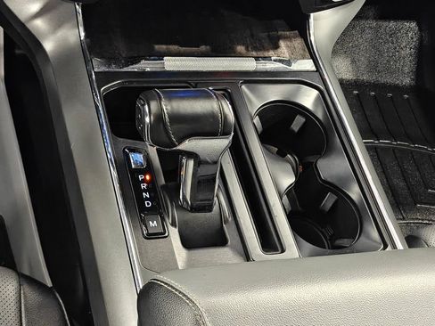 Used 2022 Ford F150 Lariat AWD/4WD image 8
