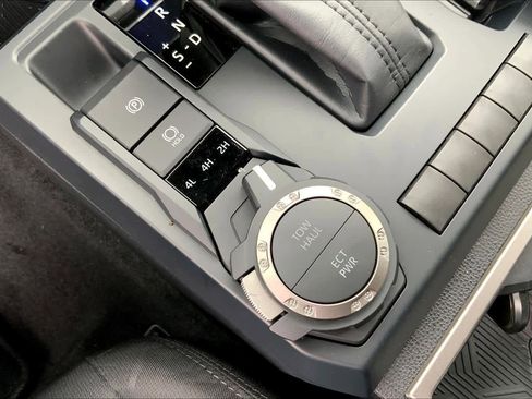 New 2026 Toyota Tacoma SR5 AWD/4WD image 18