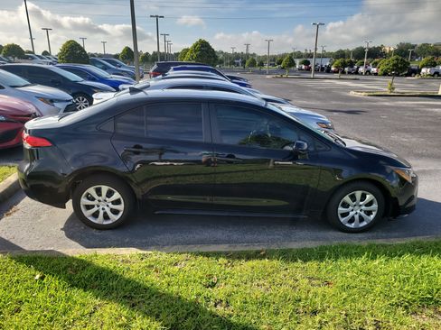 Used 2024 Toyota Corolla LE FWD image 8