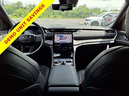 New 2025 Jeep Grand Cherokee L Limited w/ Luxury Tech Group II image 6