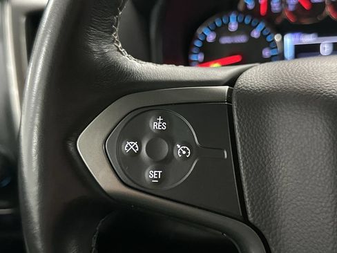 Used 2019 Chevrolet Silverado 1500 LT w/ All Star Edition AWD/4WD image 39