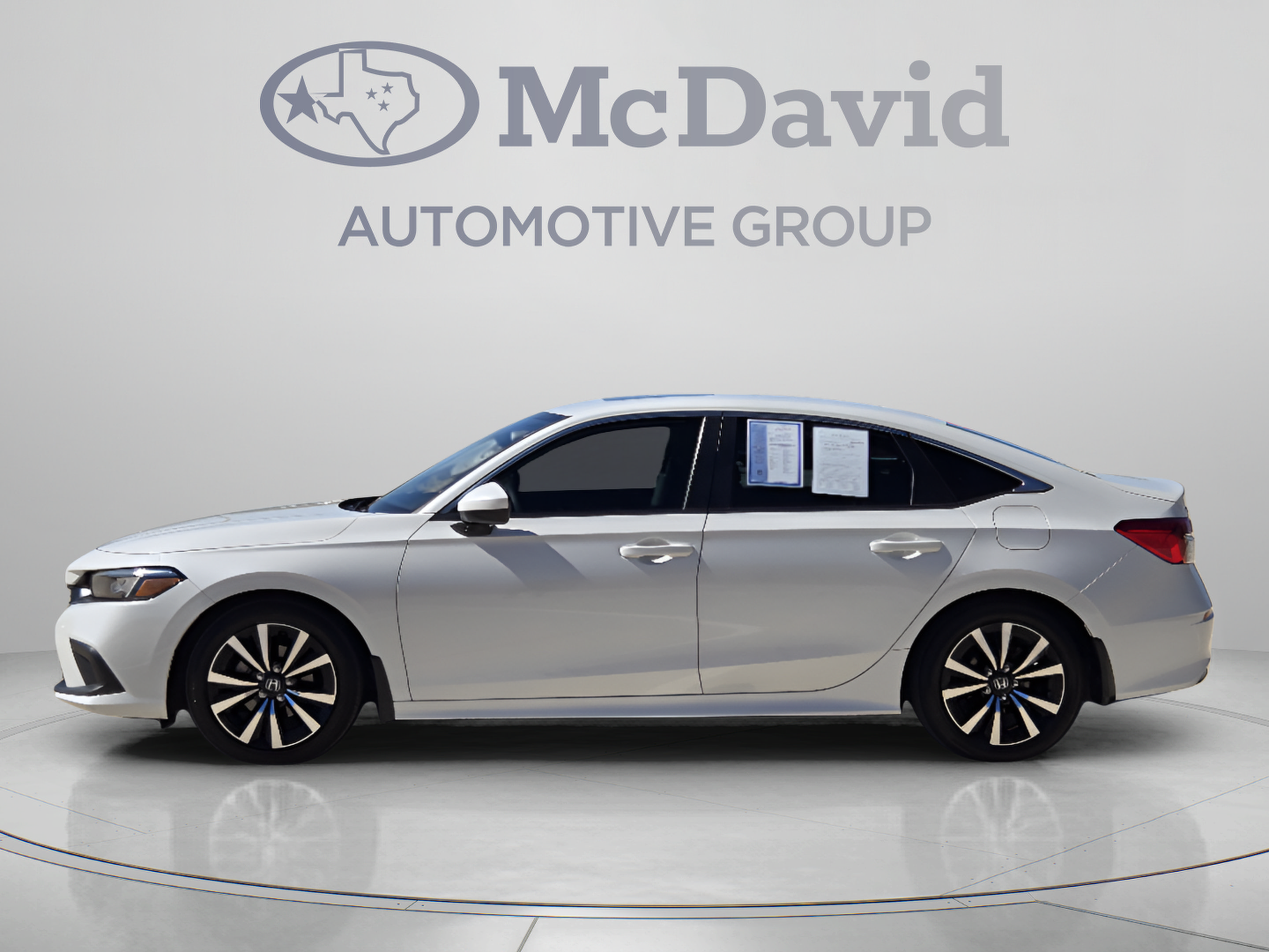 Used 2024 Honda Civic EX image 2