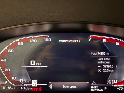 Used 2020 BMW M550i xDrive w/ Premium Package AWD/4WD image 17