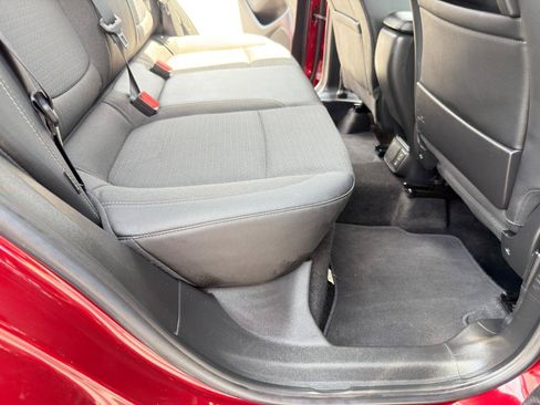 Used 2023 Buick Encore GX Preferred w/ Cold Weather Comfort Package AWD/4WD image 33
