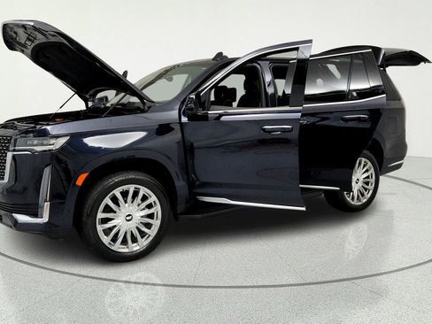 Certified 2023 Cadillac Escalade Premium Luxury AWD/4WD image 9