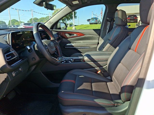 Used 2024 Chevrolet Traverse RS FWD image 13