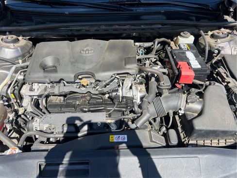 Used 2019 Toyota Camry LE image 29